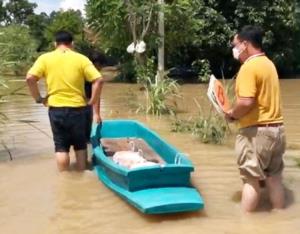 คนไทยไม่ทิ้งกัน!! ซีพี-ซีพีเอฟระดมกำลังลงพื้นที่ส่งมอบอาหาร-น้ำดื่มช่วยผู้ประสบอุทกภัยในหลายพื้นที่ต่อเนื่อง