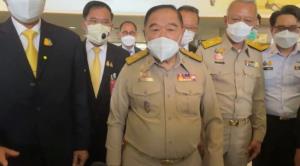 “บิ๊กป้อม” ปัดตอบ! พปชร.หนุน “บิ๊กตู่” เป็นแคนดิเดตนายกฯคนเดียว