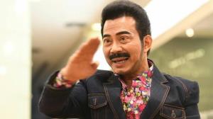 ยังไม่รู้จะไปไหน! “พี่หนวด” ชิ่งแถลงข่าว “เพื่อไทย” ขับพ้นพรรค-พรุ่งนี้ชัดสังกัดใคร