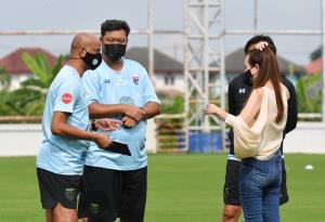 “มาดามแป้ง” เปิดเหตุผลเลือก 27 แข้งช้างศึก U-23 ชิงแชมป์เอเชีย 2022 รอบคัดเลือก
