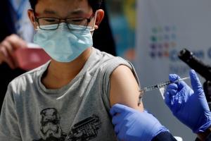 หมอใหญ่สหรัฐฯ คาดเริ่มฉีดวัคซีนโควิดเด็ก 5-11 ขวบในเดือนพฤศจิกายน