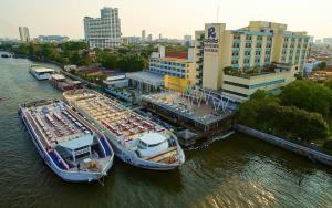 ผู้บริหาร “ริเวอร์ไซด์” แจ้งความ มือดีแอบอ้างประกาศขาย รร. 6,000 ล้าน