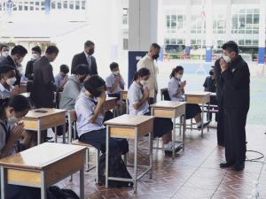 “วิษณุ” ตรวจเยี่ยม ร.ร.บดินทรเดชา ติดตามเปิดเรียน “ออนไซต์” แห่งเดียวในกรุง