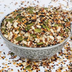 มารู้จัก Super seed “เมล็ดเจีย” ที่เฮียแกใช้ดูแลสุขภาพกันเถอะ / พลโทนายแพทย์ สมศักดิ์ เถกิงเกียรติ
