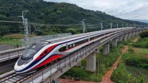 รอง ปธ.หอไทยเสนอนายกฯ 7 ข้อเร่งพัฒนาคมนาคม-โลจิสติกส์รับรถไฟความเร็วสูงจีน-สปป.ลาว