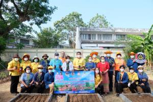 โคราชเปิดจวนผู้ว่าฯ ปลูกผักสวนครัว เปิดศูนย์แบ่งปัน