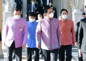 มีเหวอ! “บิ๊กตู่” เข้าทำเนียบถก ครม.ไฟดับพรึ่บ ขณะดูนิทรรศการ