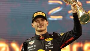 "แม็กซ์" คอนเฟิร์มใช้เบอร์ 1 ซีซั่น 2022 หลังคว้าแชมป์โลก F1 ครั้งแรก