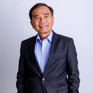 “นิพิฏฐ์” โต้ “สมชัย” เชื่อไม่หนาวถึงอดีตหัวหน้าพรรค พปชร.รับรองคุณสมบัติ “สิระ” ย้ำต้องดูที่เจตนา