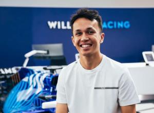 "อัลบอน" เตรียมใช้ธงชาติไทยลุย F1 ตลอดซีซั่น 2022 หลัง WADA ปลดแบน