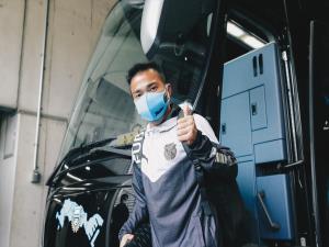 "ชนาธิป" พลาดแชมป์แรก! ฟรอนตาเล่ พ่าย อูราวะ 0-2 ศึกซูเปอร์คัพ