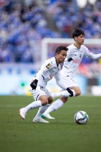 ชนาธิป ช่วย 62 นาที! "ฟรอนตาเล่" บุกฝัง "แอนท์เลอร์ส" 2-0