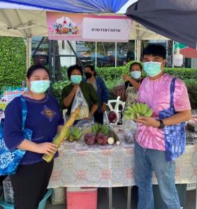 กองทุนพัฒนาบทบาทสตรีฯ พัฒนาชุมชน   เยี่ยมชมผู้ประกอบการโครงการส่งเสริมการตลาด