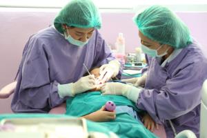 คนไทยทุกสิทธิตรวจช่องปาก เคลือบ-ทาฟลูออไรด์ฟรี