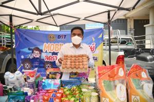 “พาณิชย์”ส่งรถโมบาย เปิดจุดจำหน่ายสินค้าอุปโภคบริโภค ลดค่าครองชีพคนกรุง