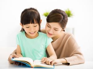 อ่านหนังสือสร้างรากฐานชีวิตที่ลึกซึ้งได้ / ดร.สรวงมณฑ์ สิทธิสมาน