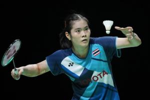 "บุศนันท์" ต้อนเจ้าถิ่น 2 เกมรวด "กุลวุฒิ" เข้ารอบ 2 แบดโคเรียฯ