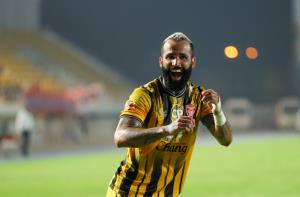 เทโร เชือดท้ายเกม! บุกฝัง สุพรรณฯ 2-1 ขยับรั้งที่ 10