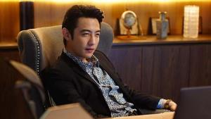 แจ้ง 5 ข้อหา ปรับ 2 พัน “ขุน ชานนท์” ขับรถชนไม่แจ้งตำรวจ