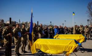 ยูเครนสูญเสียหนัก! ยอมรับทหารตายวันละเกือบ 200 นาย 3 อาสาสมัครต่างชาติโดนประหารฐานช่วยเคียฟสู้รัสเซีย