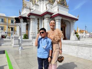 2 สาวเซเลป ชวนคนไทยช่วยน้องพิการได้อิ่มท้อง ช่วยชาวนามีรายได้ ในโครงการ“ทำบุญรับปีเสือ... ช่วยชาวนา เลี้ยงคนพิการ”