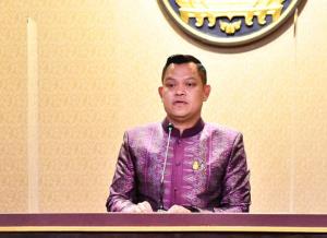 “ธนกร” ไล่ “เสรีพิศุทธ์” ไปแก้ปัญหา ปชช.ดีกว่าสร้างความสับสน ย้ำ รัฐไม่มีอำนาจสั่งเอาสูตรไหน