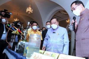 “ประวิตร” ชื่นชมผลงาน สคบ.ร่วมคุ้มครองผู้บริโภค แก้ไขปัญหาให้ผู้บริโภคครบถ้วนรอบด้าน
