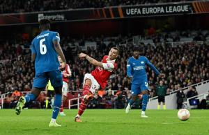 ชาก้าซัดชัย! ปืนยังดุเปิดบ้านเฉือนพีเอสวี 1-0 ผ่านเข้ารอบยูโรป้า