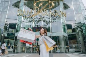 สยามพารากอนชวนช้อปโปรแรงแห่งปี ลดยิ่งใหญ่ 31 วันเต็ม!   “Bangkok Shopping Festival” ช้อป ช่วย ได้   28	 ตุลาคม 2565 -  27 พฤศจิกายน  2565