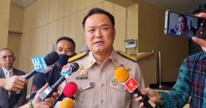 “อนุทิน” ชี้ขึ้นตึกไทย บอกอำนาจของนายกฯ หลังสะพัดเตรียมยุบสภา 24 ธ.ค.นี้ บอก ไม่มีดองการเมือง หลัง “ชนม์สวัสดิ์” ร่วมเฟรม