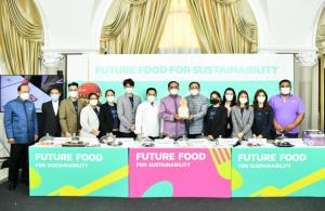 นายกฯ เยี่ยมชมกิจกรรม “นิทรรศการ APEC Future Food for Sustainability” สร้างการมีส่วนร่วมของเยาวชนและคนไทยทั่วประเทศ