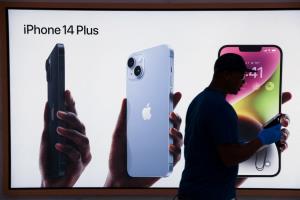 สาวกเซ็ง! Apple ประกาศจัดส่ง iPhone 14 ‘ล่าช้า’ เพราะติดมาตรการคุมโควิด ‘จีน’