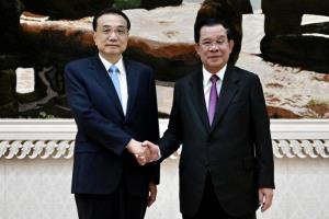 ผู้นำจีนประกาศให้ความช่วยเหลือกัมพูชา 200 ล้านหยวน ก่อนร่วมประชุมอาเซียนในพนมเปญ