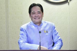 นายกฯ และภริยา ลงนามถวายพระพรกรมสมเด็จพระเทพฯ ณ รพ.จุฬาลงกรณ์ สภากาชาดไทย