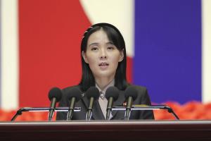 น้องสาว ‘คิม’ เตือนสหรัฐฯ จะเผชิญ ‘วิกฤตความมั่นคงร้ายแรง’ หลังผลักดัน UN ประณามเกาหลีเหนือ