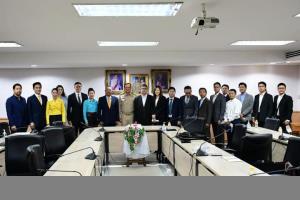 “อนุทิน” ประชุมภาคอุตสาหกรรมกัญชา ย้ำไม่กลับคืนยาเสพติด ขอดำเนินการถูก กม.ชูพืช ศก.ใหม่
