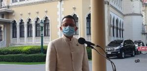 “สมศักดิ์” แจงไม่เข้าประชุม พปชร.ปัดเลี่ยงอยู่ต่อ ยันสามมิตรอยู่ที่เดิม โต้คุย รทสช.-ไม่จริงซบ พท.