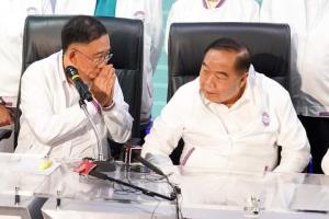 พปชร.งงทั้งพรรค “มิ่งขวัญ” บอกเป็นแคนดิเดตนายกฯ เจ้าตัวปัดไม่รักษาคำพูด ชี้มาช่วย ศก.ไร้ “บิ๊กตู่” แล้ว