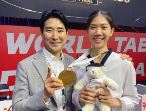 "พาณิภัค" ร่ายยาวความในใจ ปี 2022 ทำให้ตนรับรู้ถึงรอยยิ้ม, เสียงหัวเราะ และคราบน้ำตา