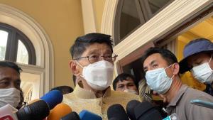 “วิษณุ” แจง กม.ลูกเลือกตั้ง รอนายกฯ กลับมาลงนาม ก่อนนำขึ้นทูลเกล้าฯ