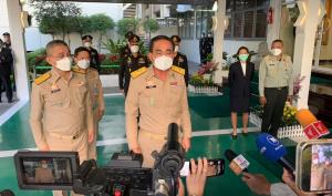 นายกฯ ไม่ห้ามภาคเอกชน-ธุรกิจ จัดงานปีใหม่ ย้ำให้ระมัดระวังที่สุด บอกส่วนตัวงดให้เข้าอวยพร ส่ง ส.ค.ส.ก็พอ