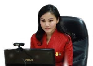 “นฤมล” มอง ศก.ไทยปี 66 เปราะบางตาม ศก.โลก แนะรัฐเร่งแก้หนี้ครัวเรือนไม่เกิน 80% ของ GDP