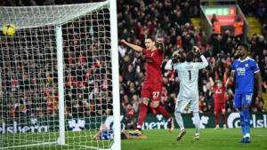 ลิเวอร์พูลได้คู่เเข่งทำเข้าประตูตัวเองล้วนๆชนะเลสเตอร์ 2-1