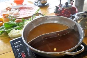 "น้ำซุปชาบู" อุดม "โซเดียม" เตือนปาร์ตี้ปีใหม่อย่าจัดหนักเพลิน ย้ำดื่มน้ำ-ออกกำลังกาย ช่วยขับได้แค่เล็กน้อย
