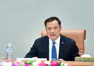 “อนุทิน” พอใจผลงานกระทรวงในกำกับ ให้ความเชื่อมั่นหน่วยงานช่วยขับเคลื่อนเศรษฐกิจ สังคม ดูแลพี่น้องประชาชน