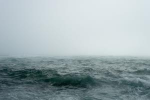 อากาศวันนี้ ไทยตอนบนอุ่นขึ้น 1-2 องศาฯ “ใต้” ฝนหนักบางพื้นที่ คลื่นสูง 2 เมตร