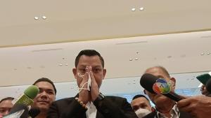 “ธนกร” โชว์พาวนำ ส.ส.ใต้ พปชร.อวยพร “บิ๊กตู่” ซบ รทสช. เชื่อนั่งนายกฯ รอบ 3 อุบเวลาออกพรรคเดิม