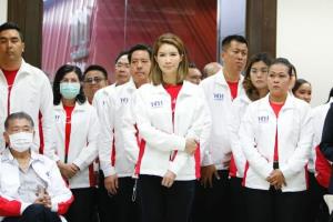 “กานต์กนิษฐ์” แจงซบ พท.ทำงานแล้วสบายใจ “บิ๊กป้อม” ไม่ขัดปัดดึงใคร ขอลงเขตเดิม เชื่อ ปชช.ไม่สับสน