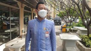 “ธนกร” ปัด รบ.ดูฤกษ์ยุบสภา มองเป็นความเชื่อคนไทย รับไปหลวงพระบาง ขอพร “บิ๊กตู่” นั่งนายกฯต่อ