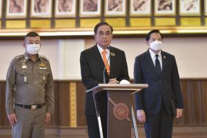 นายกฯ ชี้ให้ความสำคัญทุกคดีไม่ใช่แค่ “ตู้ห่าว” ซัดไร้สาระโยงคนใส่นาฬิกา รู้ดิสเครดิตถามทำไม